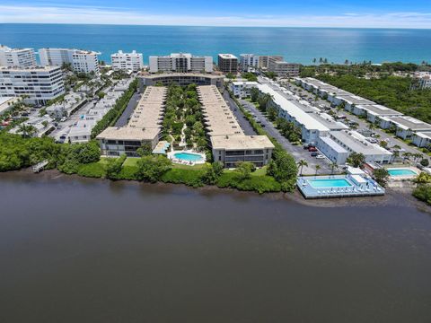 A home in South Palm Beach