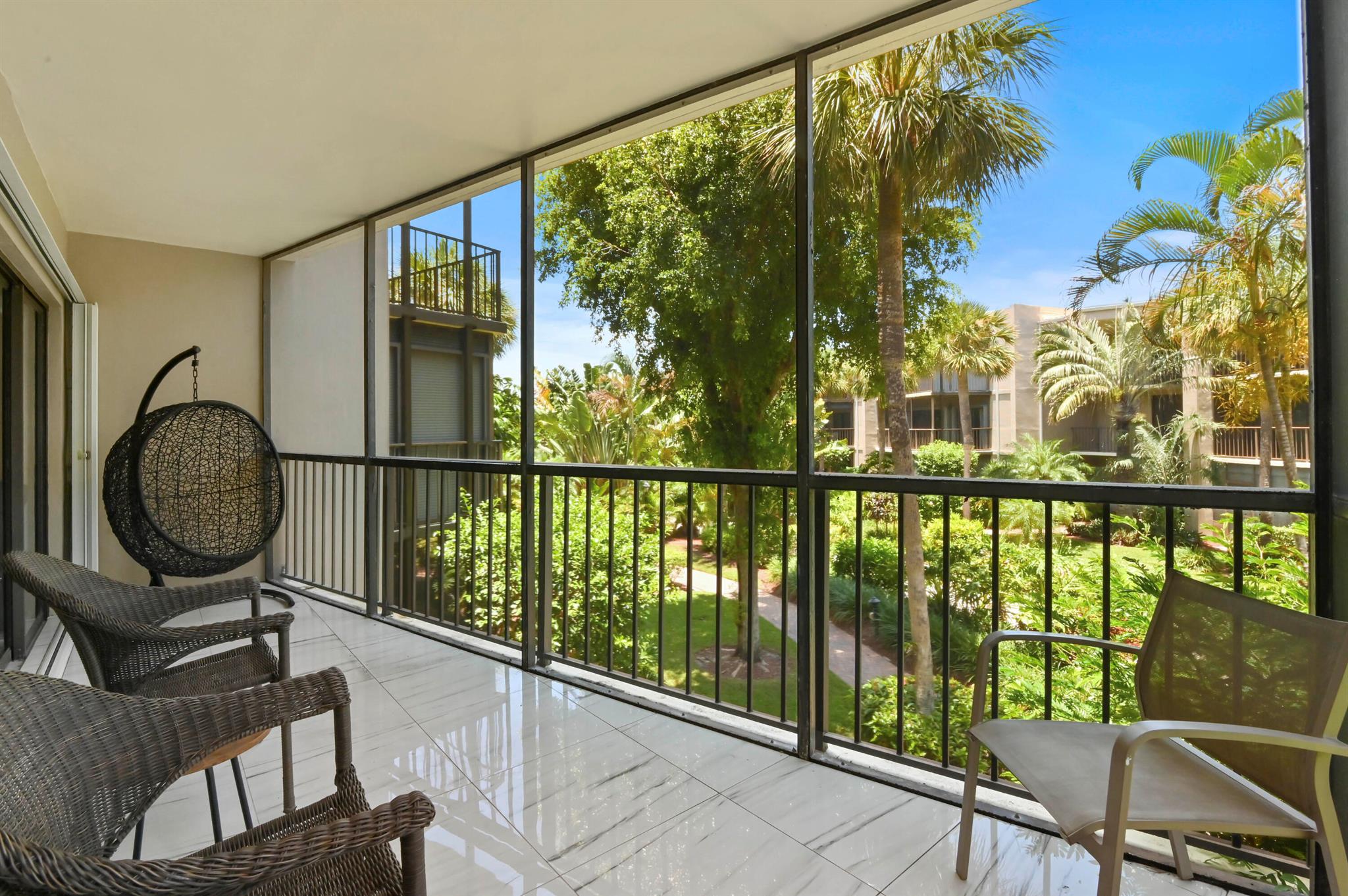 SOUTHGATE - Residential