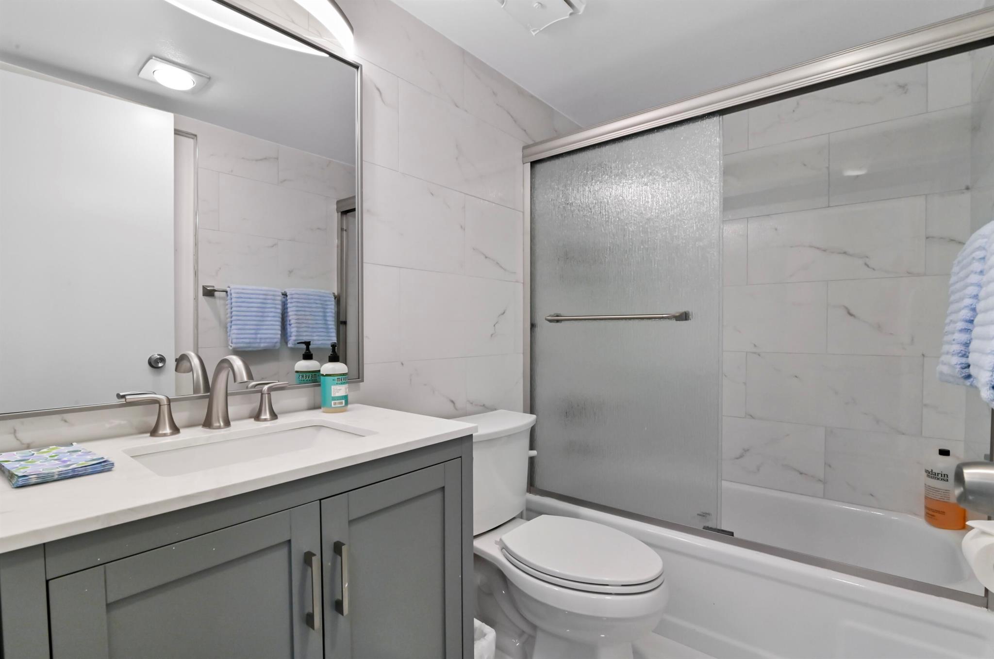SOUTHGATE - Residential