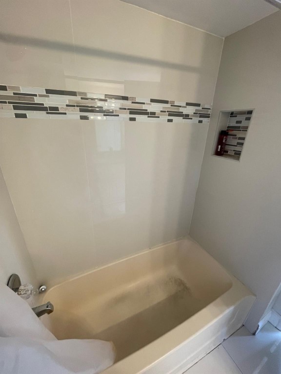 SORRENTO LAKES - Residential