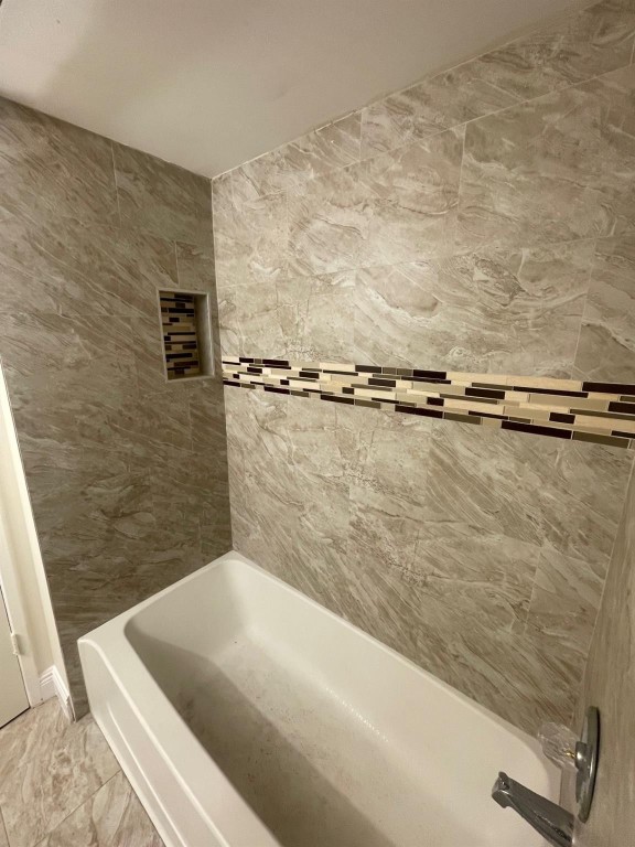 SORRENTO LAKES - Residential