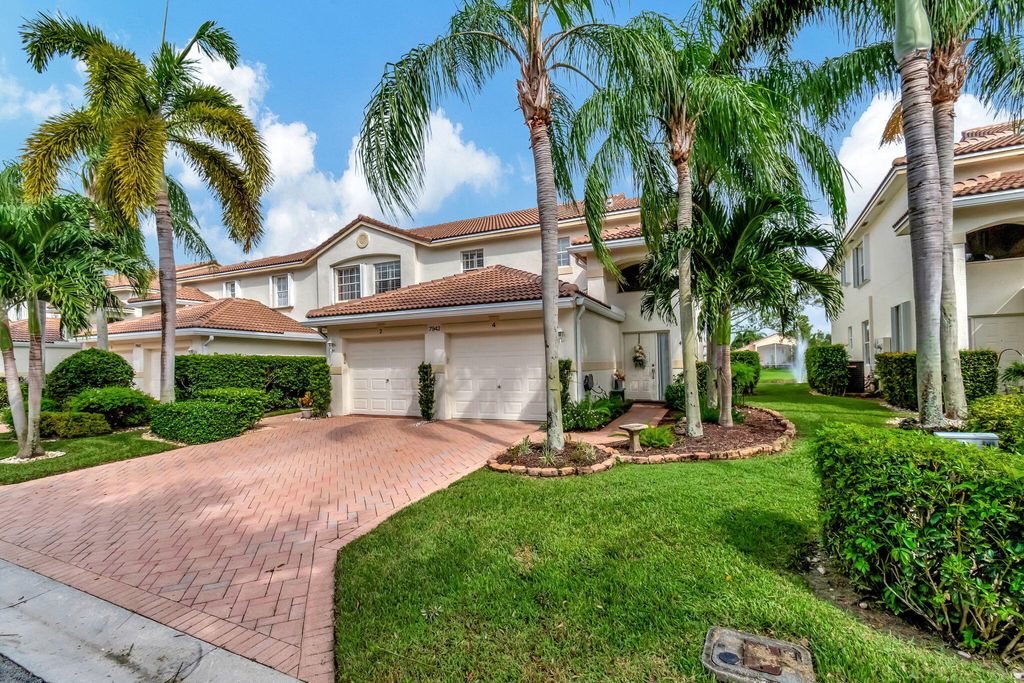 Photo of 7942 Laina Lane #4, Boynton Beach, FL 33437 (MLS # R11114308)