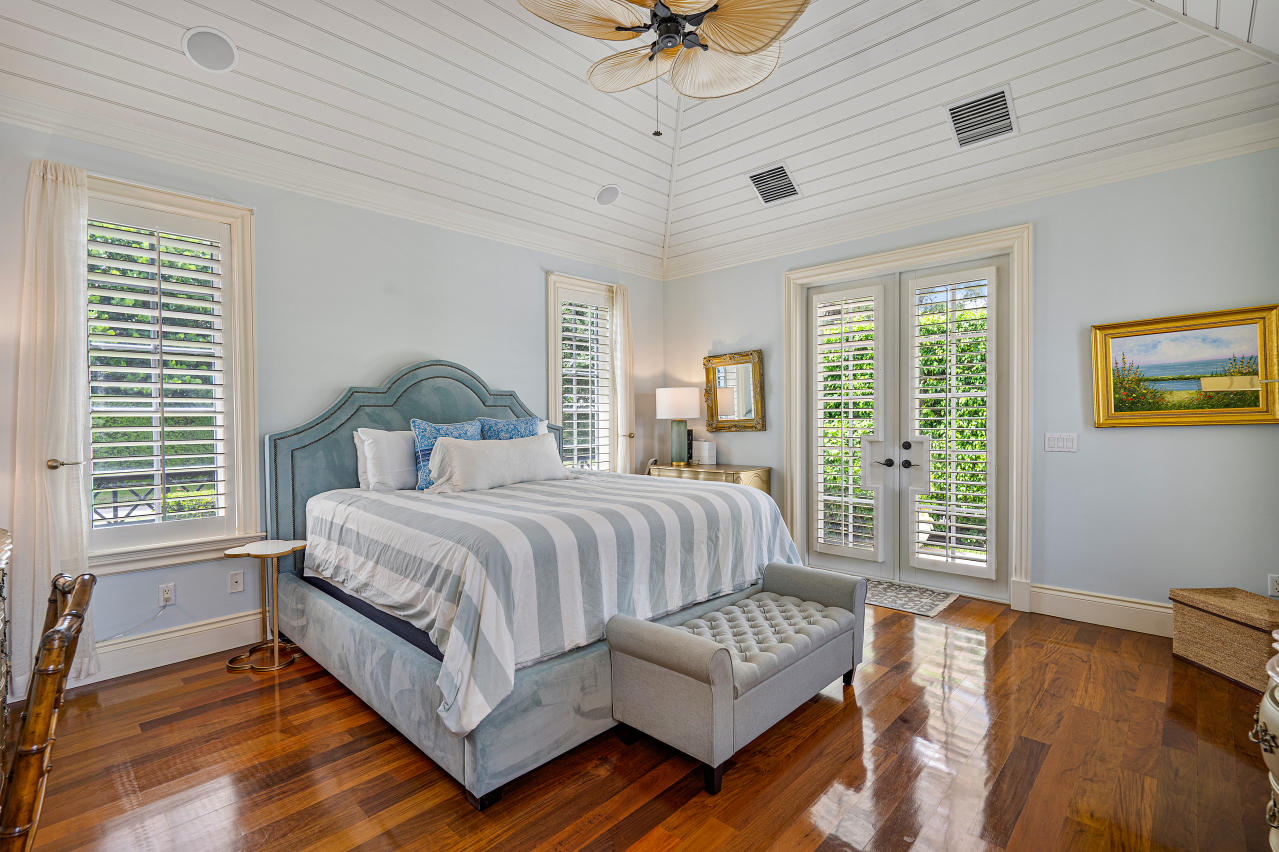 GULFSTREAM PROPERTIES 2 IN - Residential