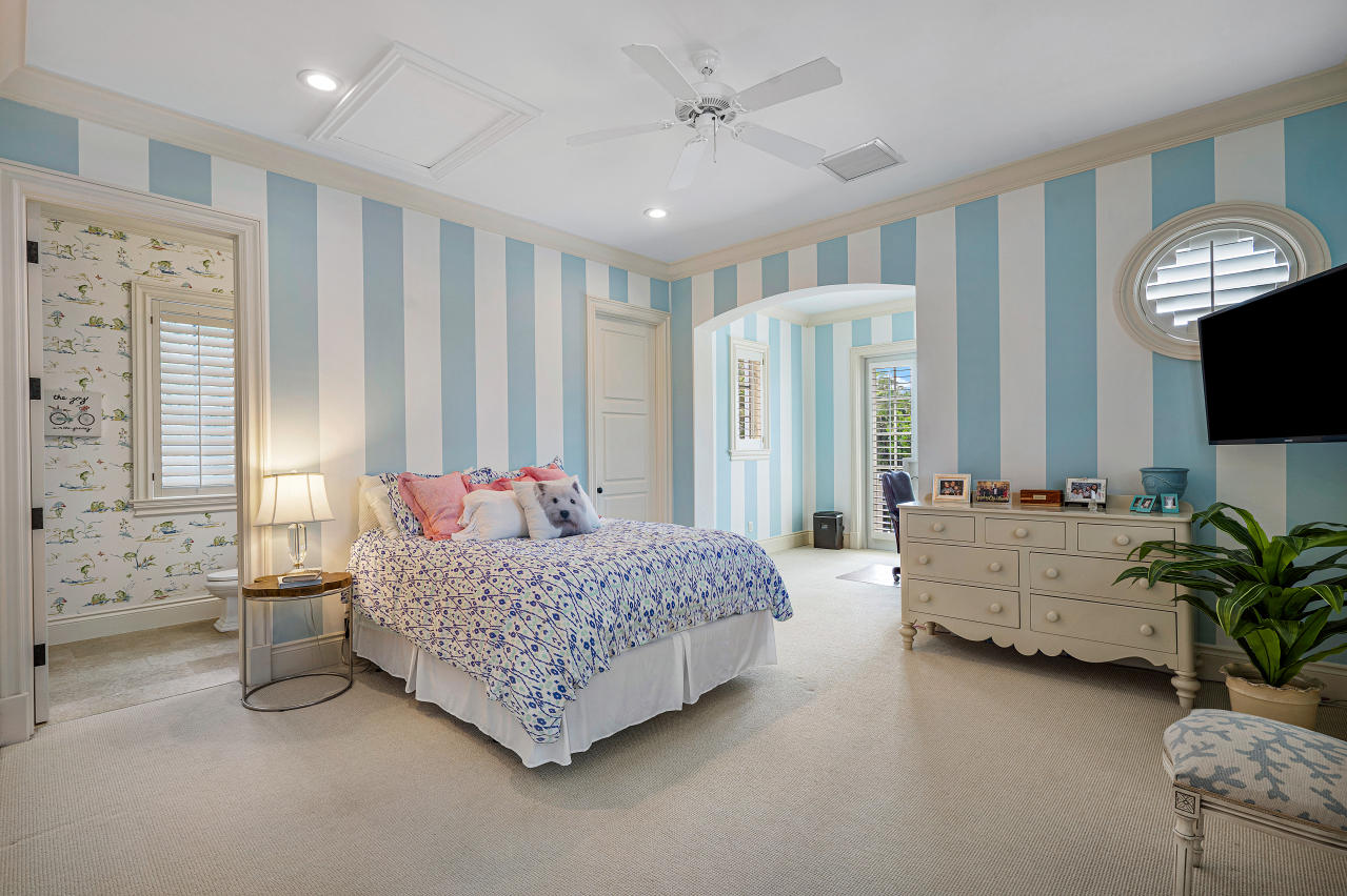 GULFSTREAM PROPERTIES 2 IN - Residential