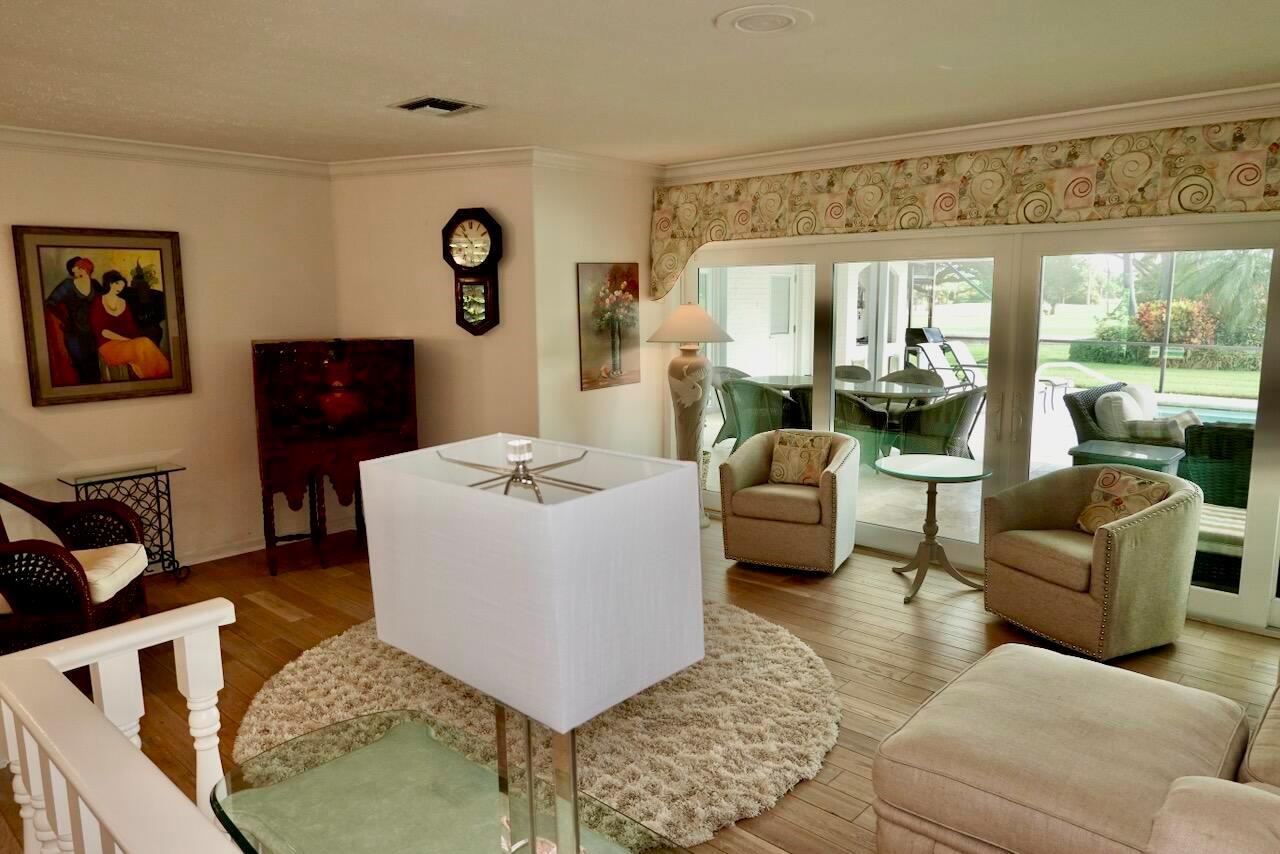 136 SE Turtle Creek Drive