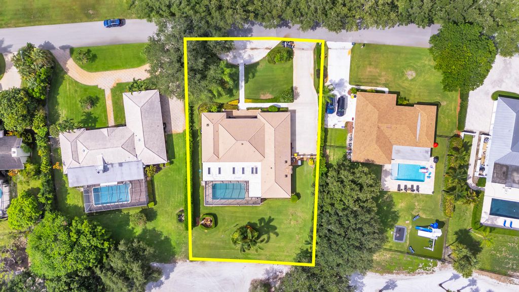Photo of 136 SE Turtle Creek Drive, Jupiter, FL 33469 (MLS # R11107901)