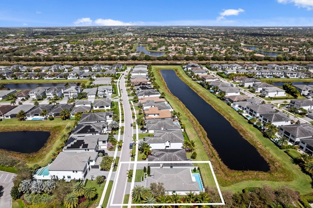 Photo of 17136 Aquavera Way, Boca Raton, FL 33496 (MLS # B26002533)