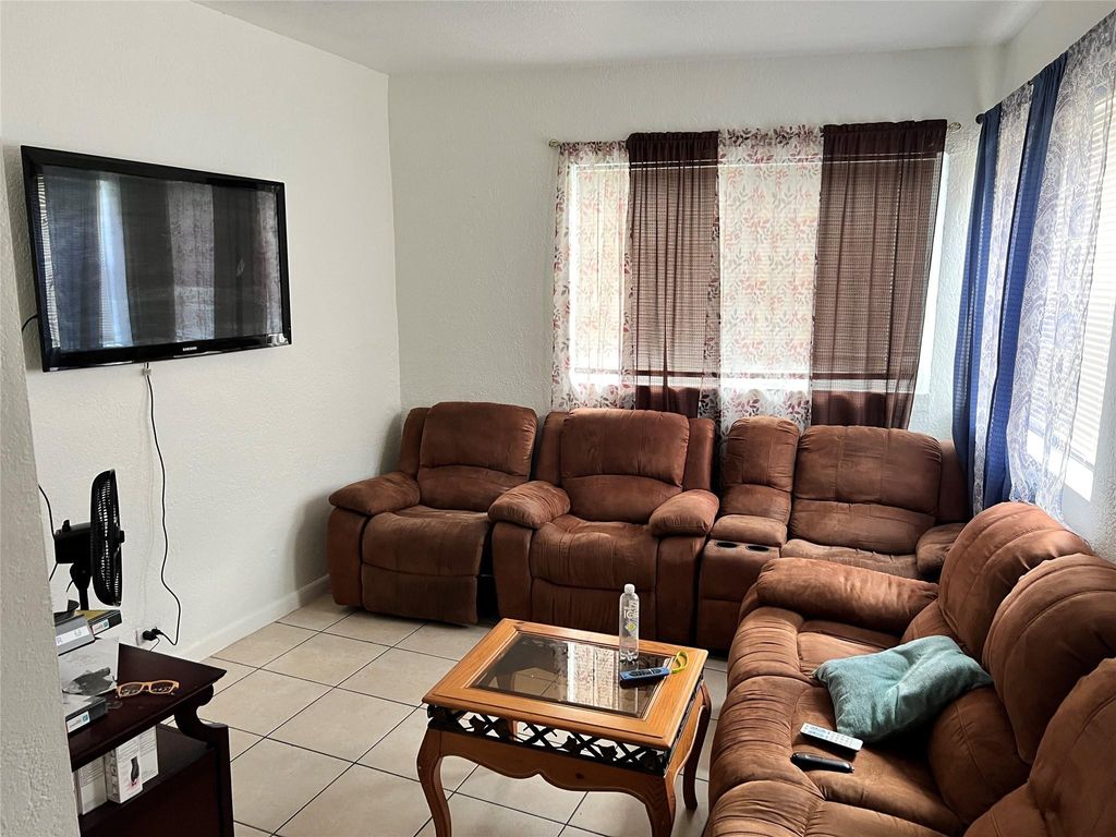 Photo of 3201 Glendale Boulevard, Fort Lauderdale, FL 33312 (MLS # F10550204)