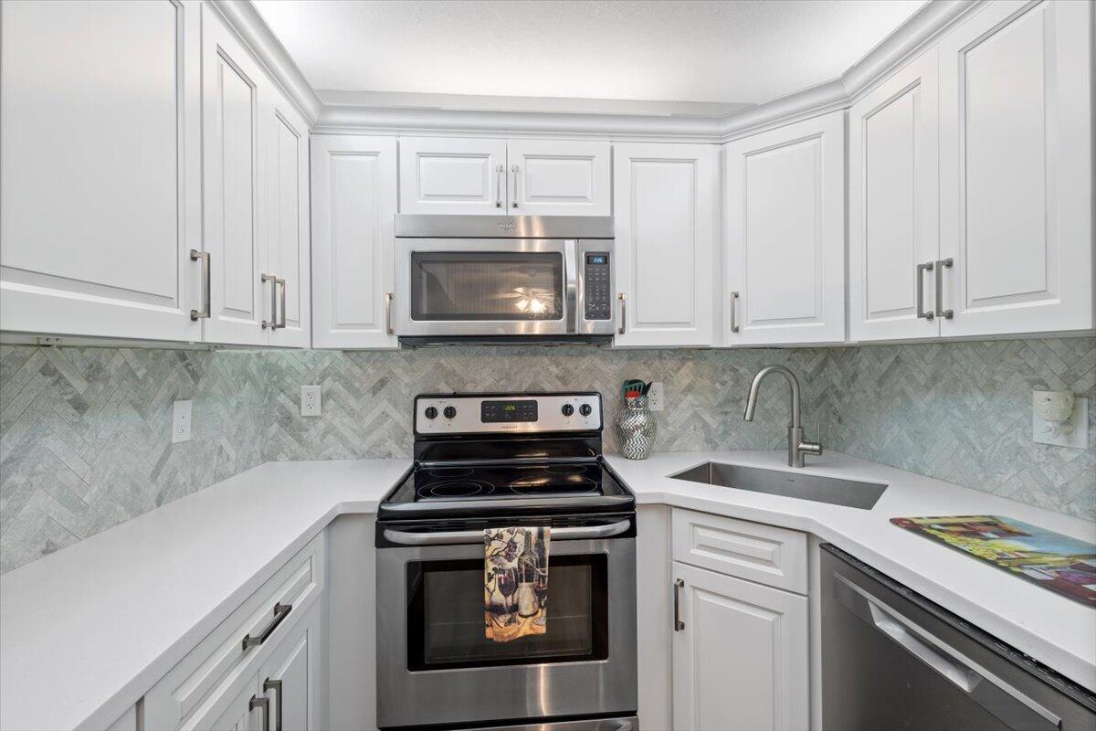 Pine Ridge At Martin Downs Condo - Residential