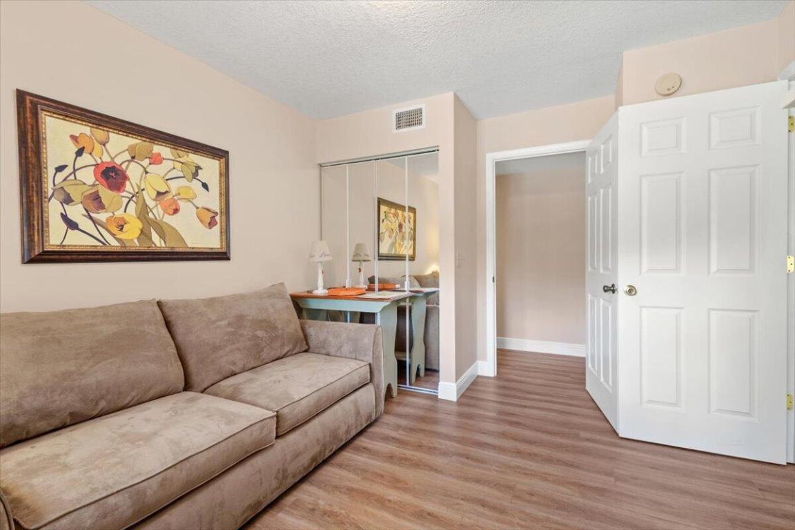 Pine Ridge At Martin Downs Condo - Residential