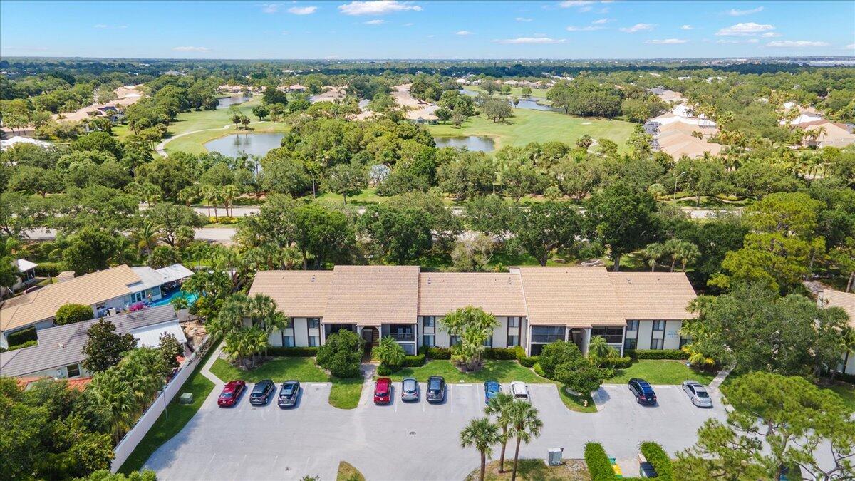 1995 SW Silver Pine Way Bldg 119 H1