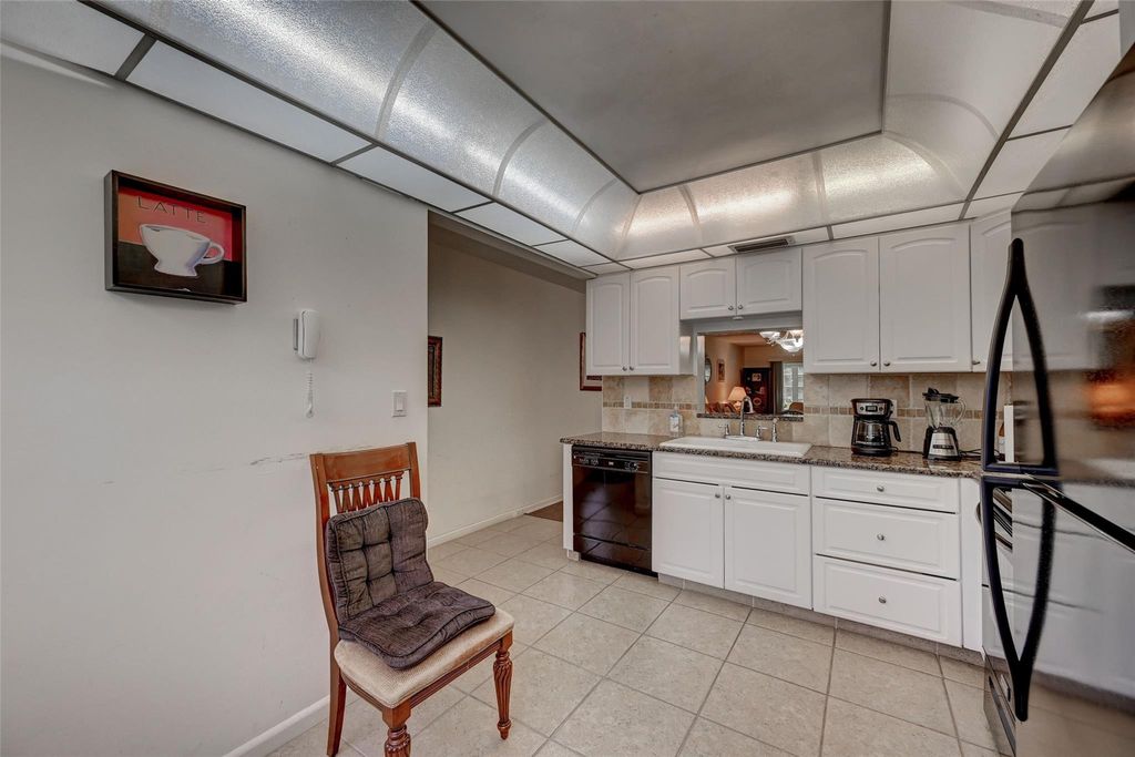 Photo of 2201 Lucaya Bnd #O1, Coconut Creek, FL 33066 (MLS # F10389444)