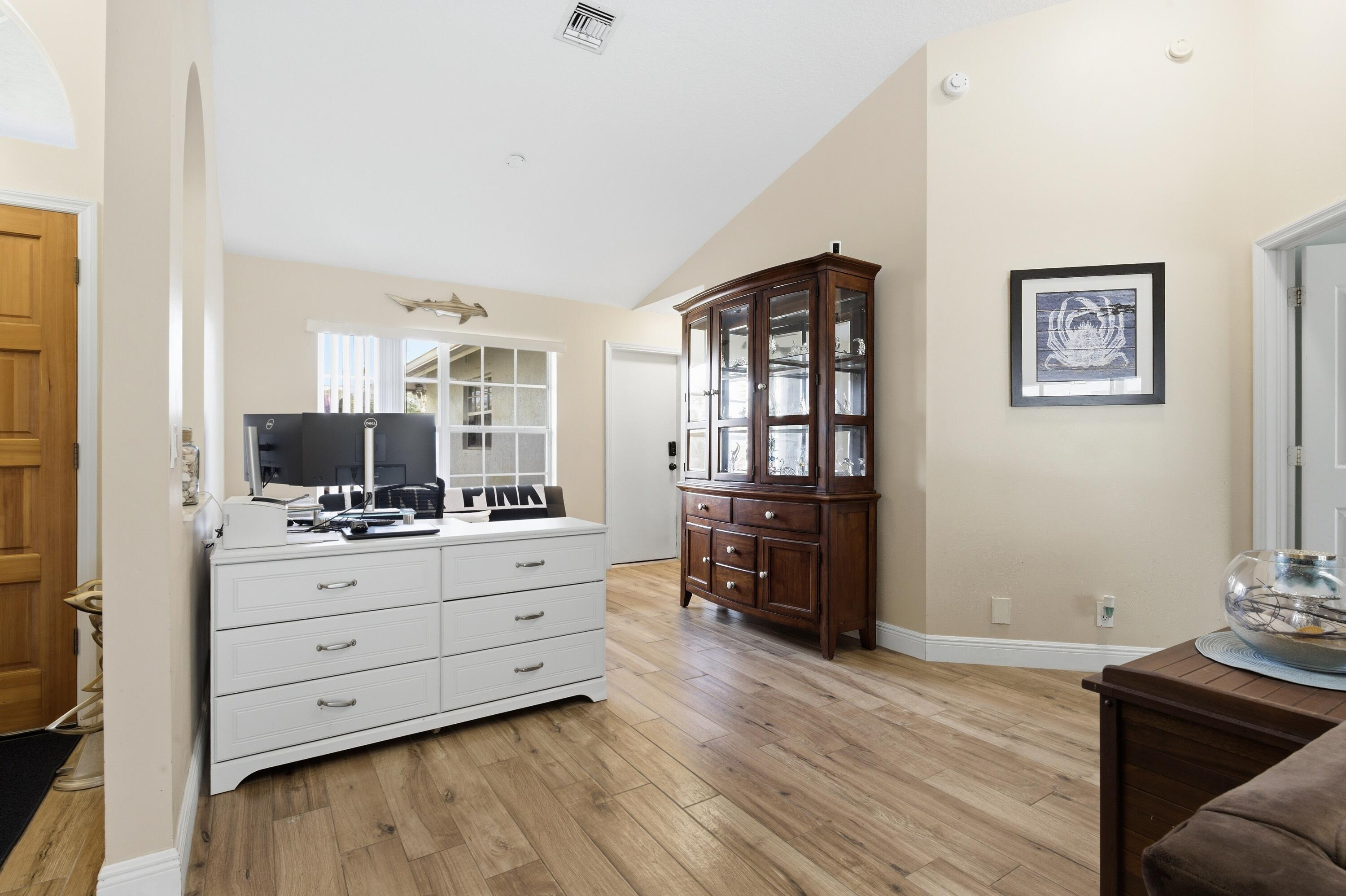 Palm Beach Country Estates - Residential