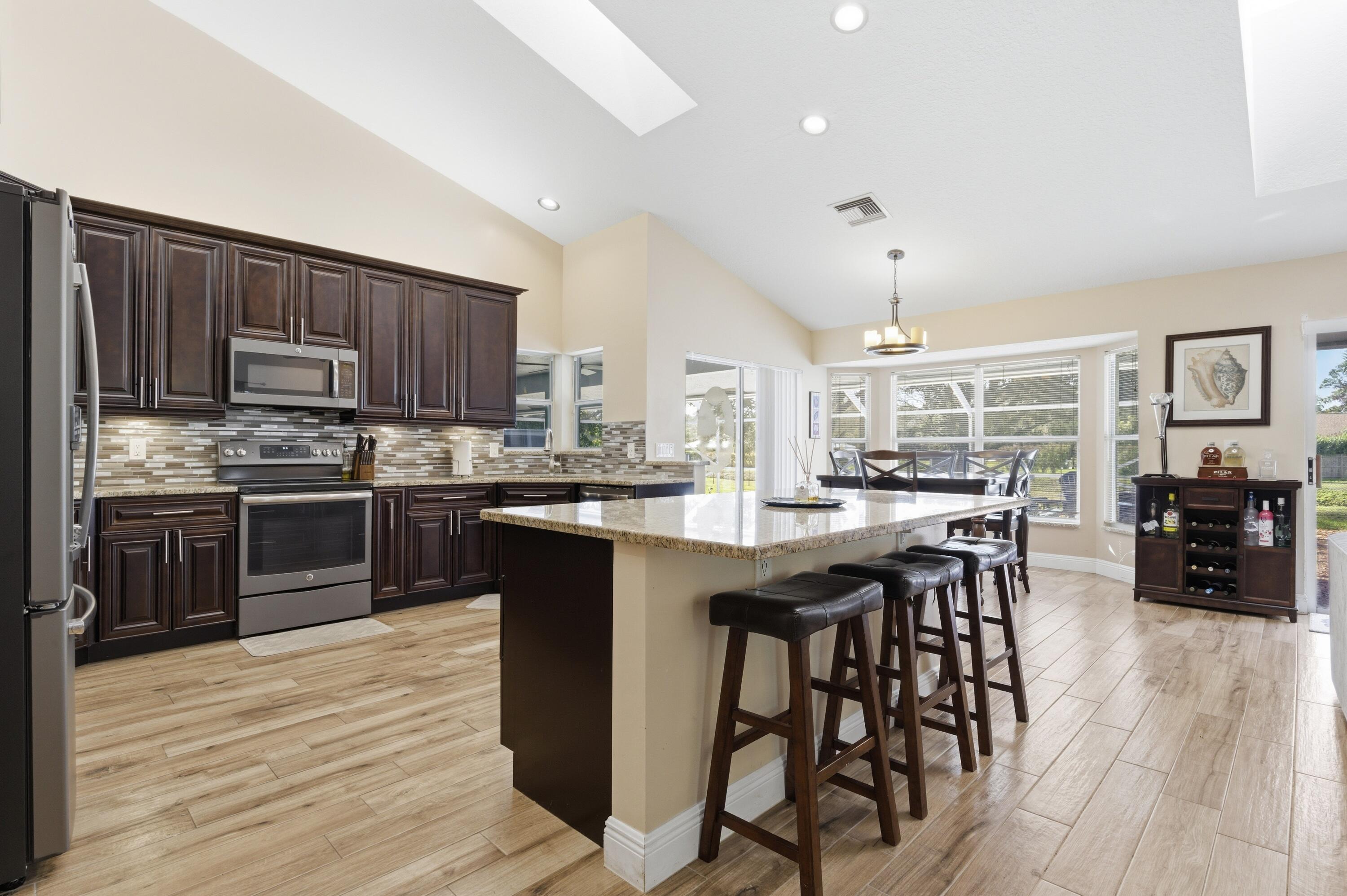 Palm Beach Country Estates - Residential