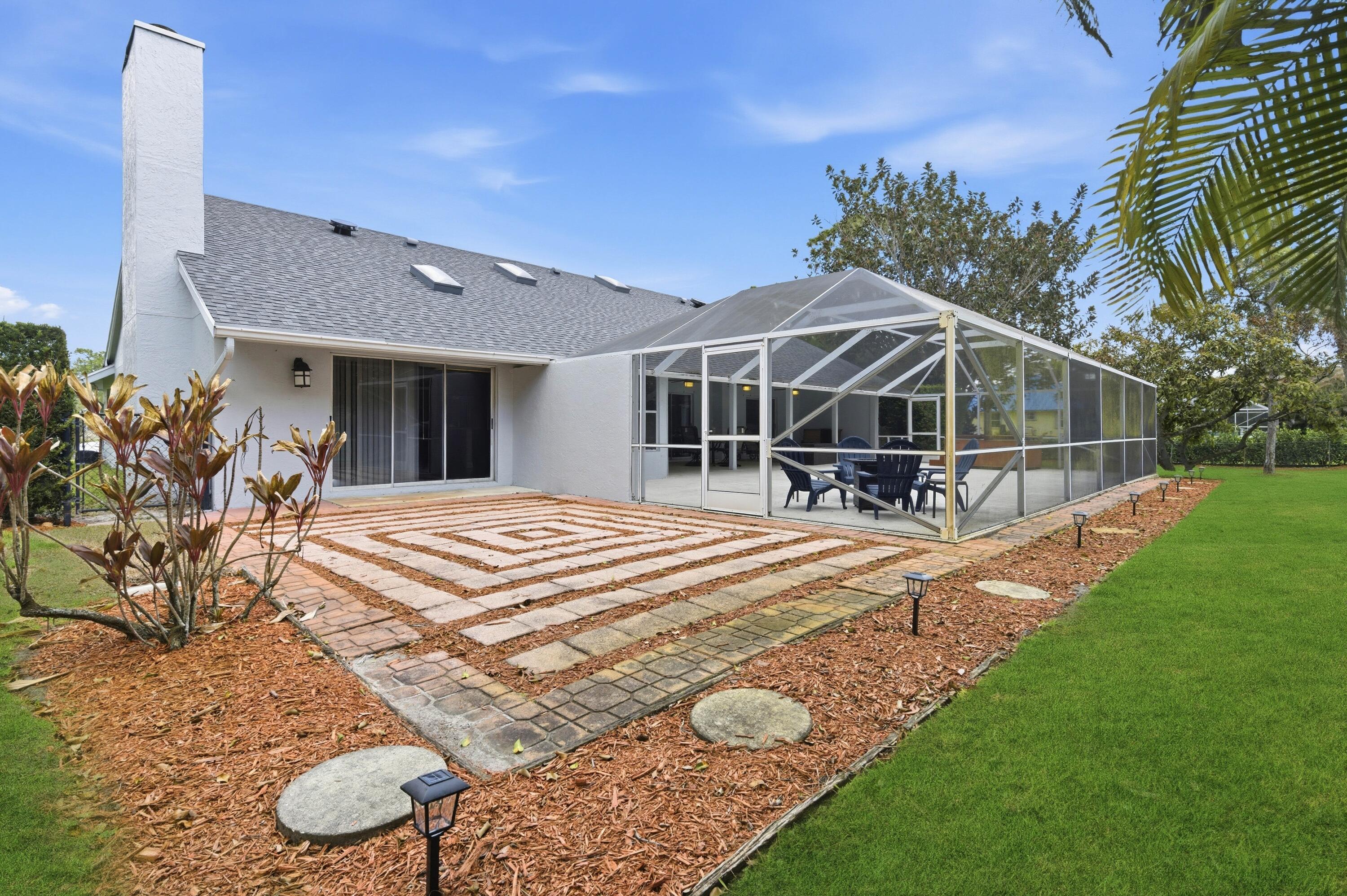 Palm Beach Country Estates - Residential