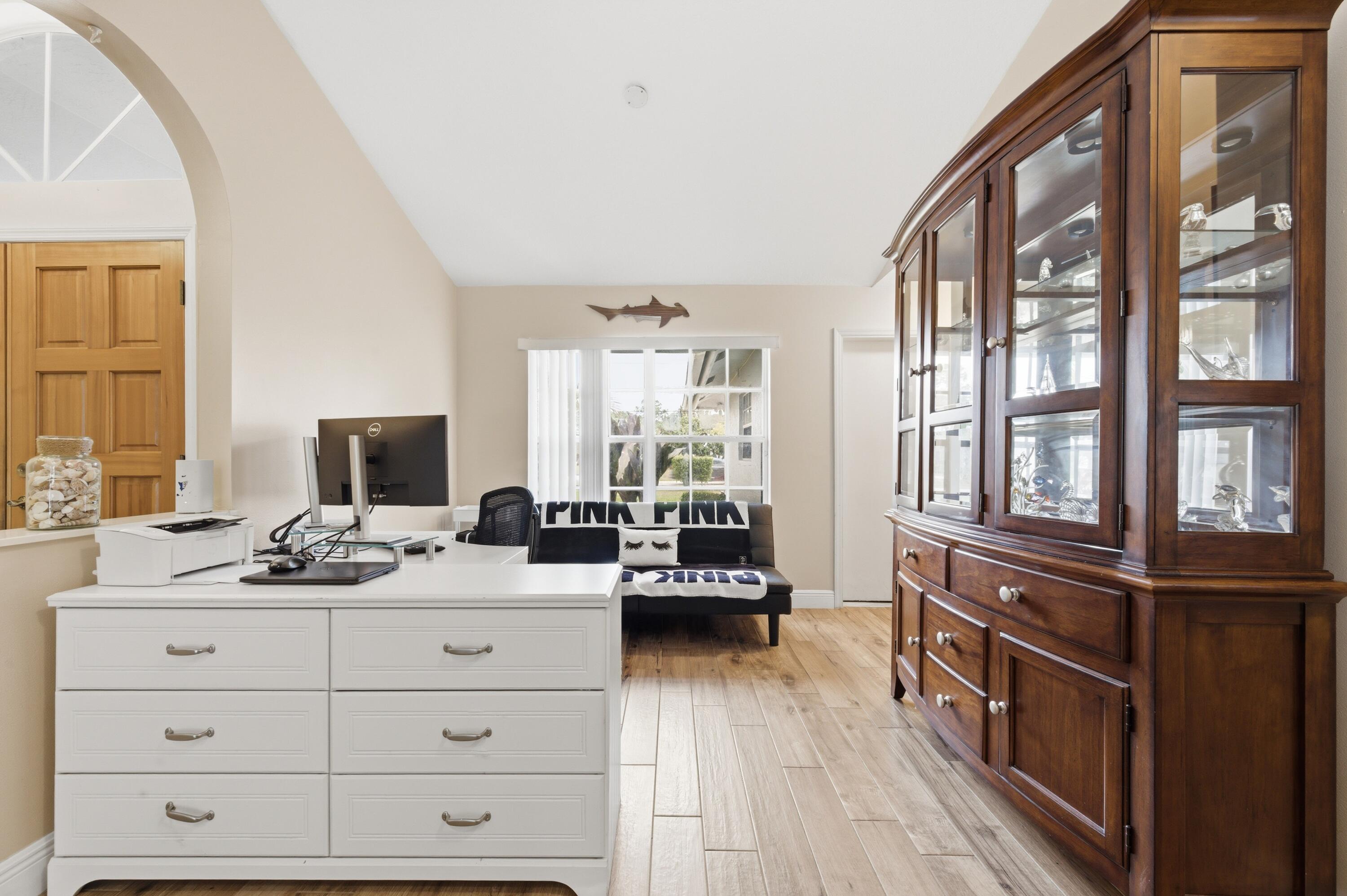 Palm Beach Country Estates - Residential