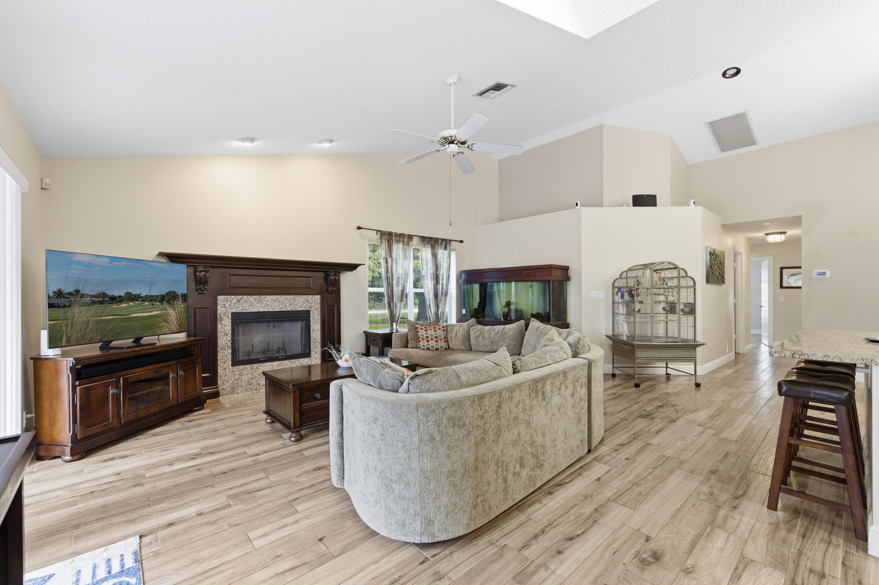 Palm Beach Country Estates - Residential