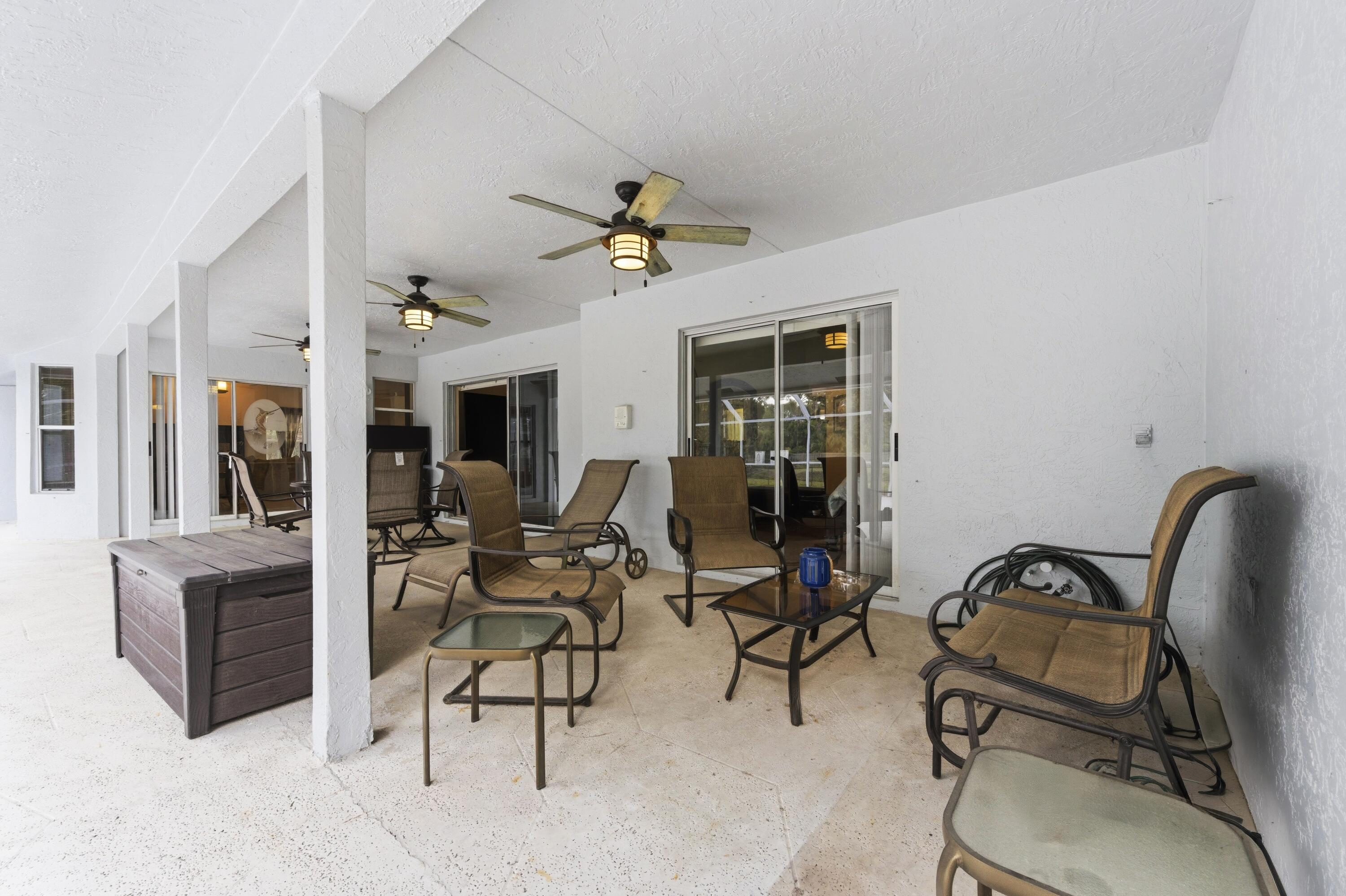 Palm Beach Country Estates - Residential