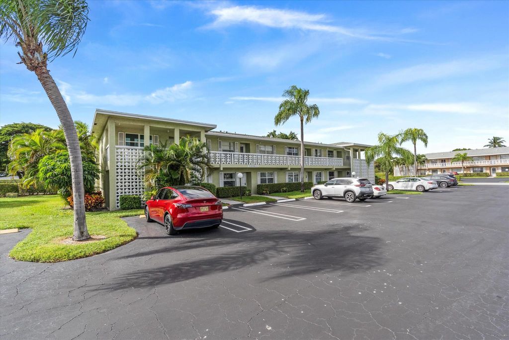Photo of 1101 Cactus Terrace #203, Delray Beach, FL 33445 (MLS # R11150954)