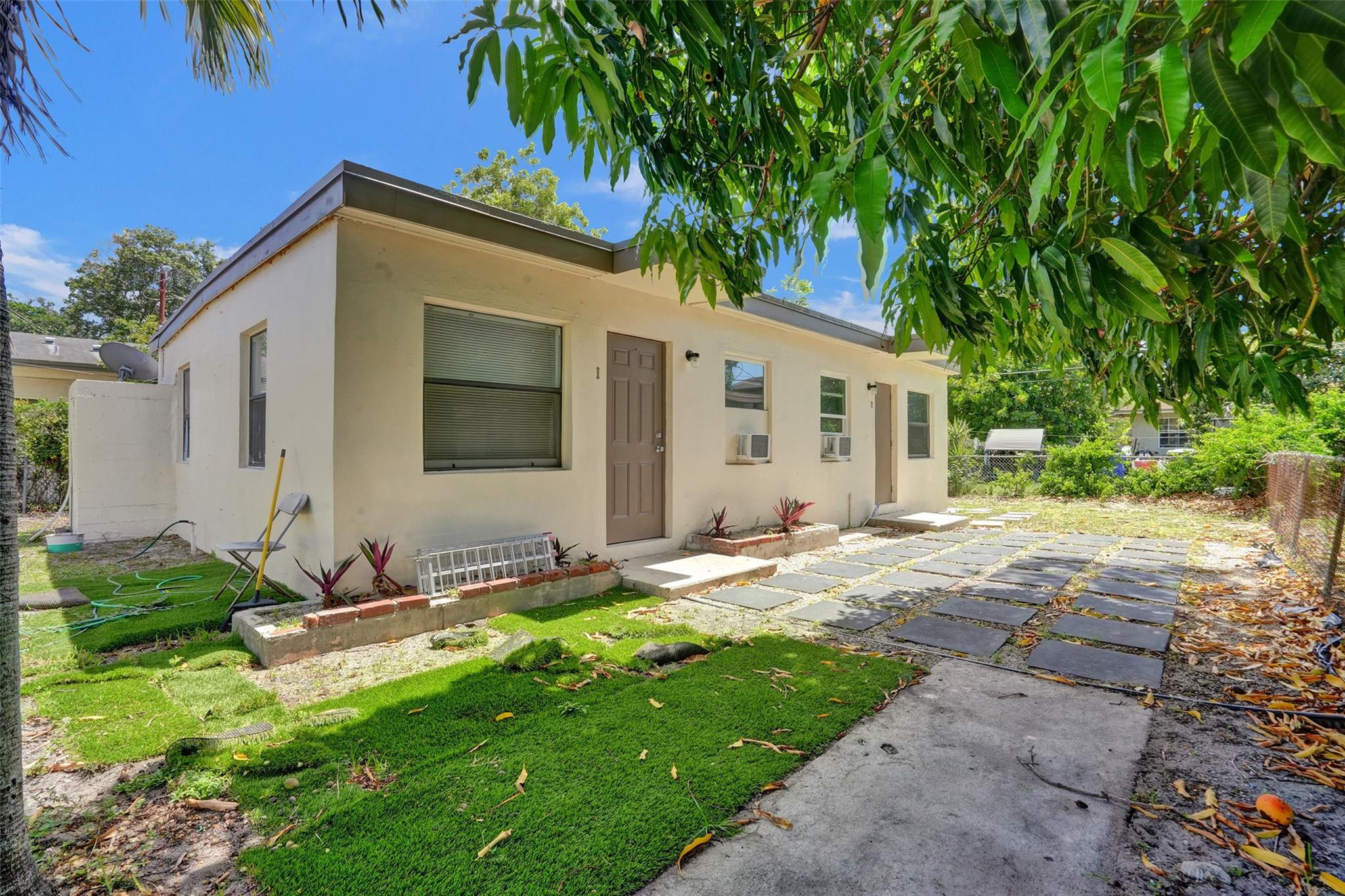 623 NW 11th Ave