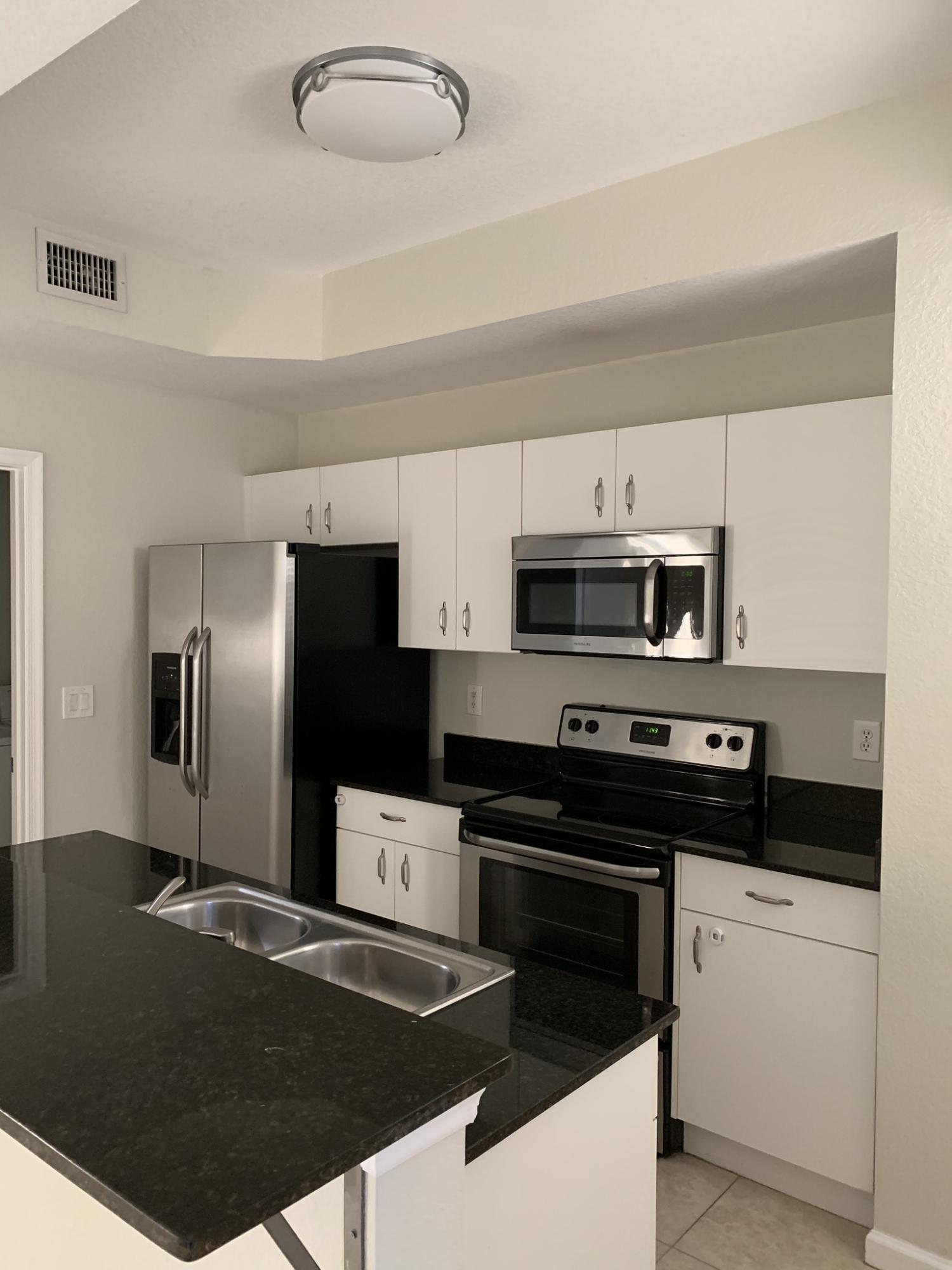 LINKS AT EMERALD DUNES CONDO - Residential Lease