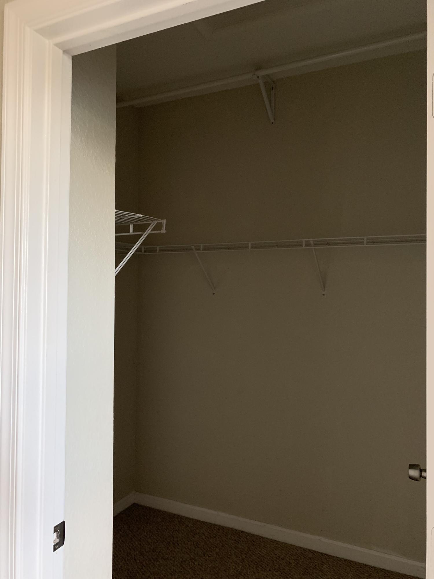 LINKS AT EMERALD DUNES CONDO - Residential Lease