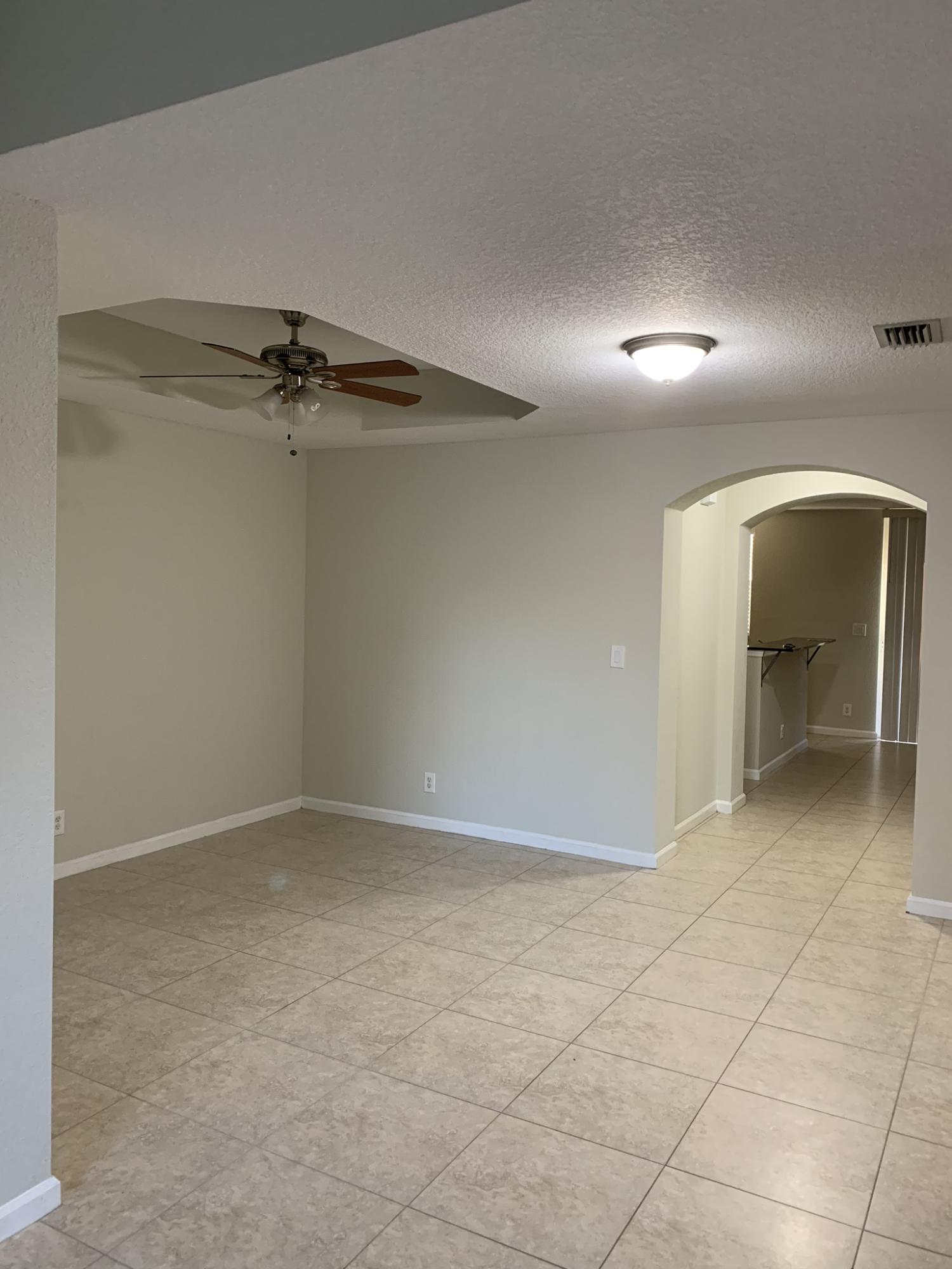 LINKS AT EMERALD DUNES CONDO - Residential Lease