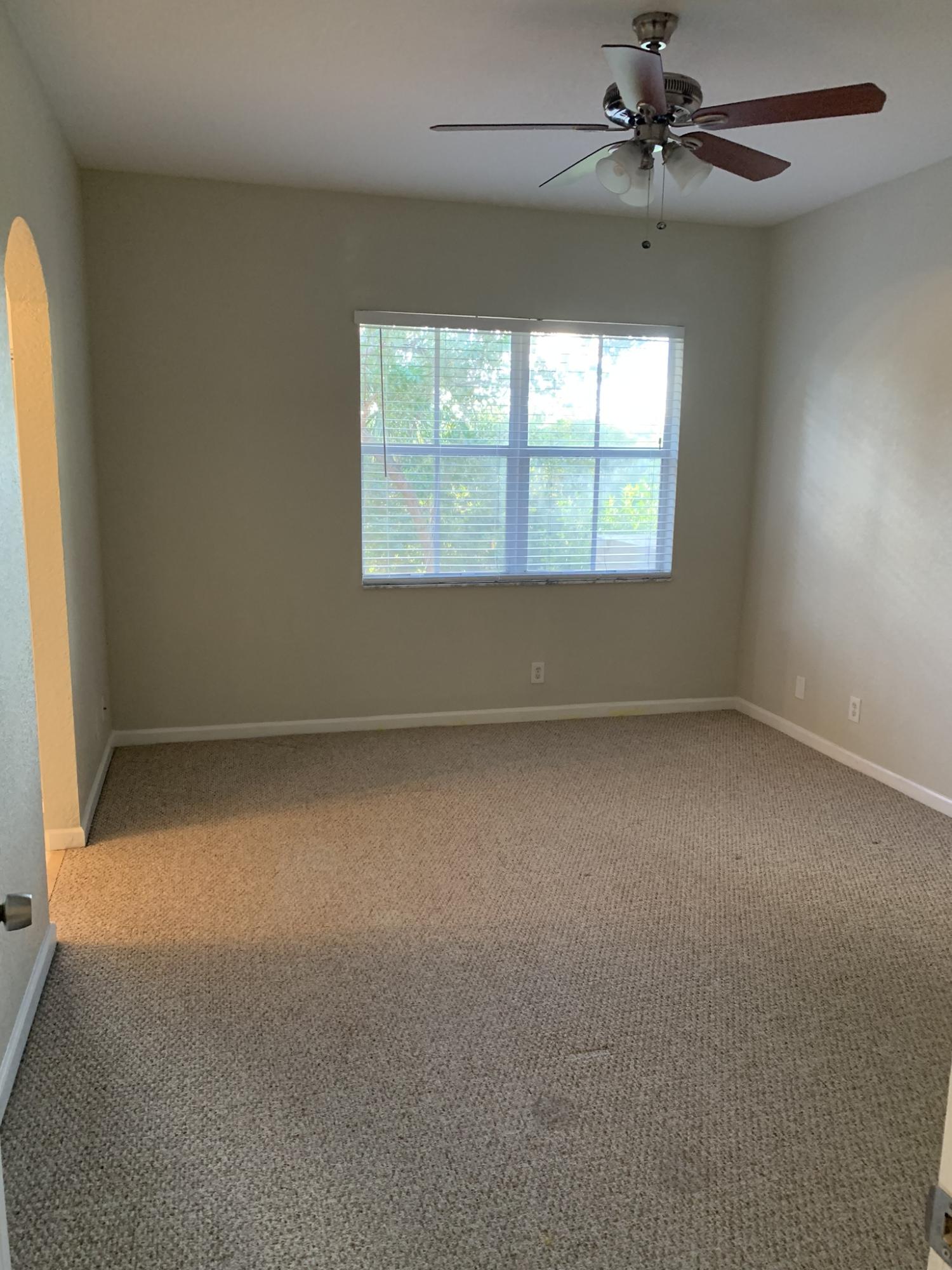 LINKS AT EMERALD DUNES CONDO - Residential Lease