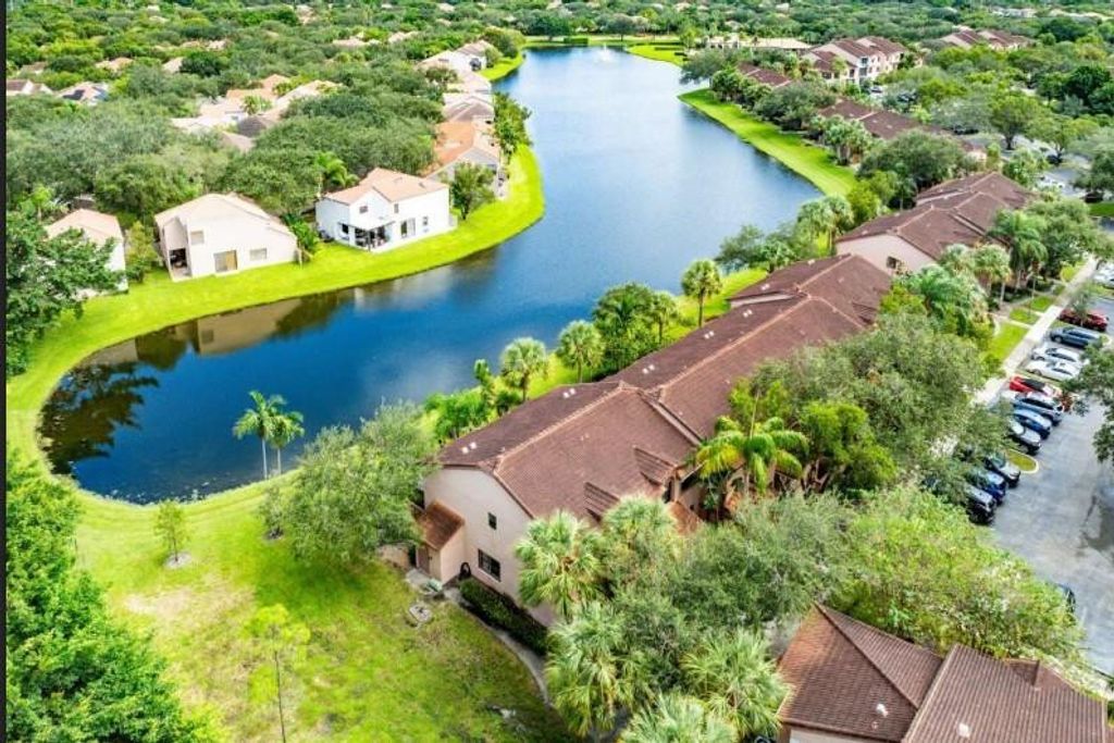 Photo of 10761 NW 14th Street #281, Plantation, FL 33322 (MLS # F10537803)