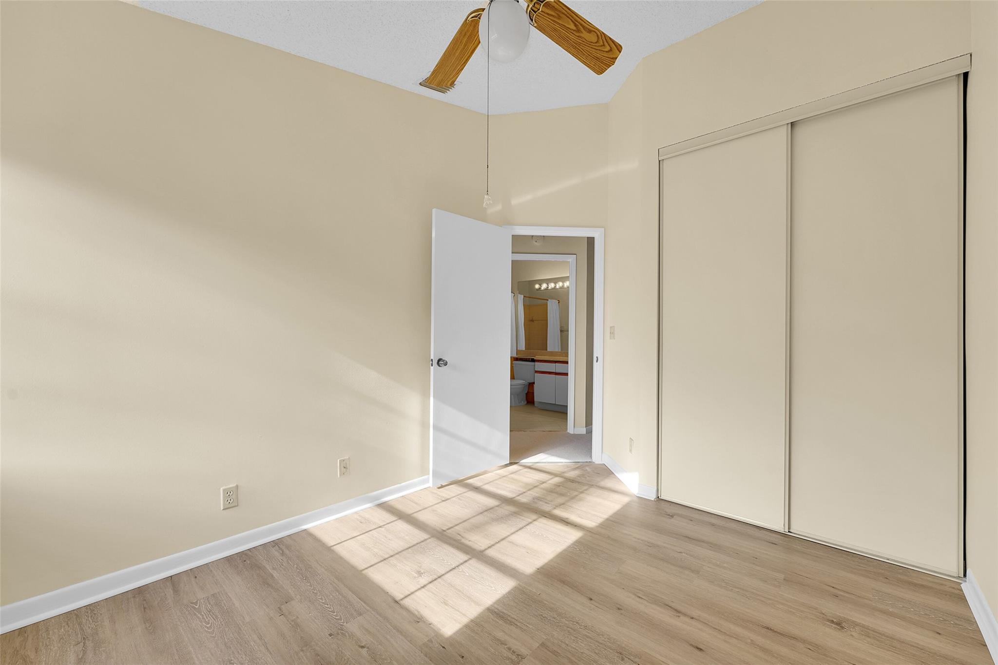 OPTIMA VILLAGE - Residential