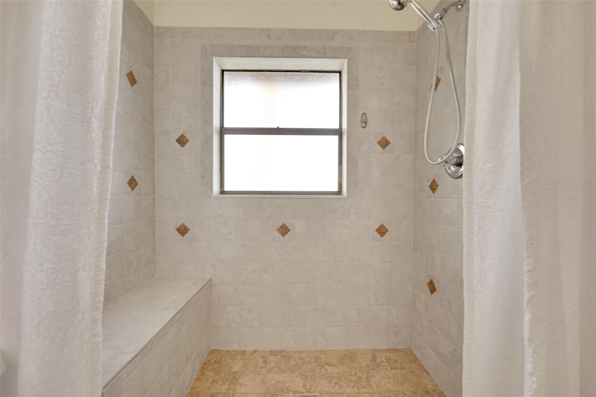 OPTIMA VILLAGE - Residential