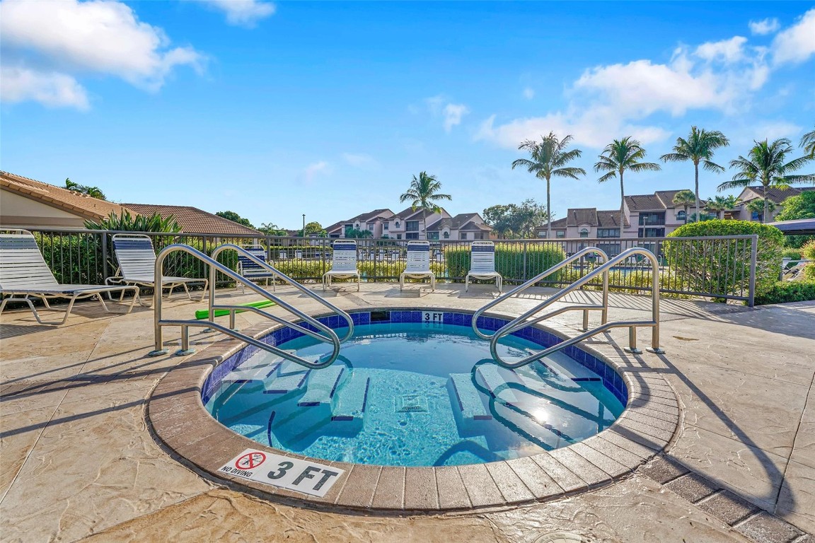 OPTIMA VILLAGE - Residential