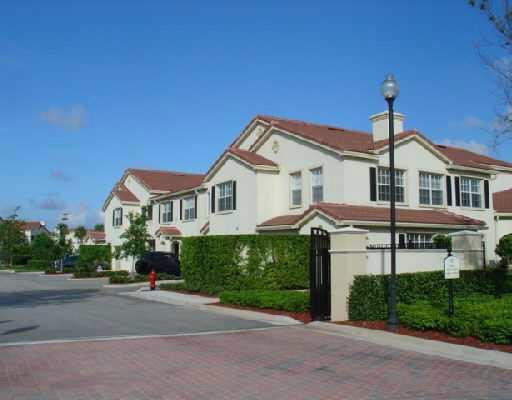 ESTATES AT STUART CONDO - Residential Lease