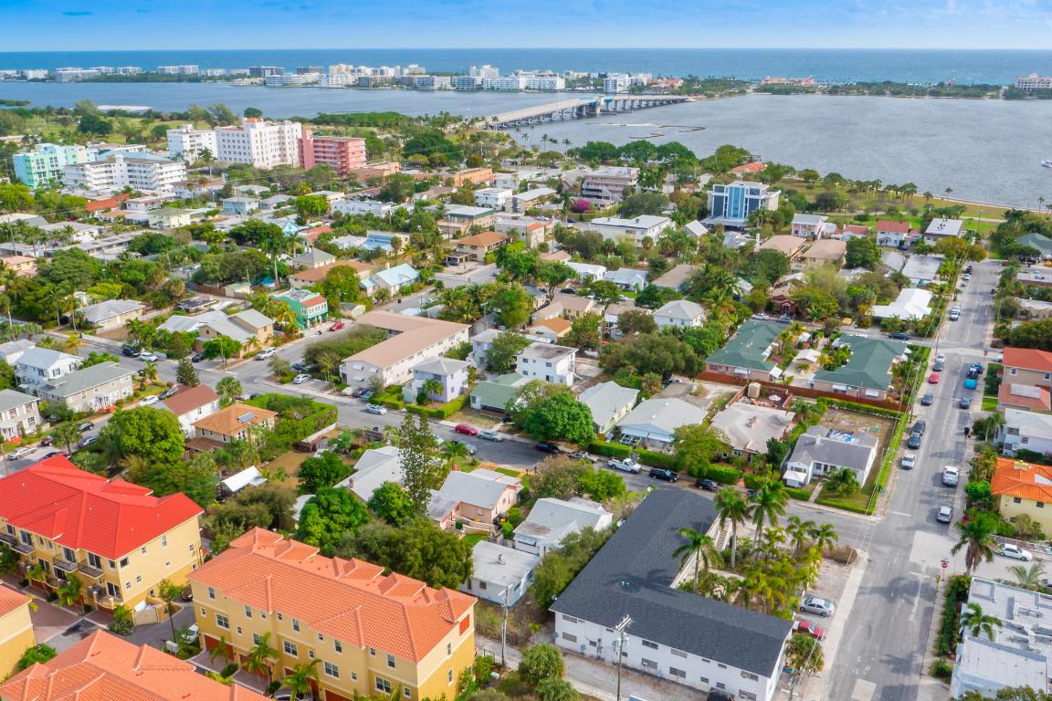 LAKE WORTH TOWN OF - Residential Income