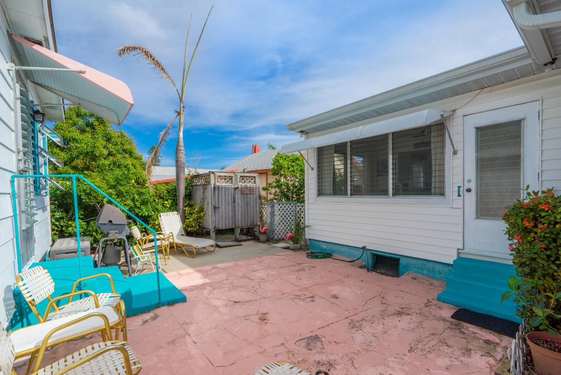 LAKE WORTH TOWN OF - Residential Income