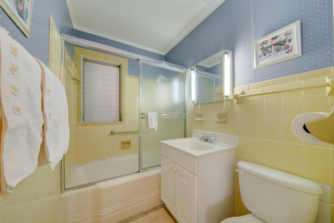 LAKE WORTH TOWN OF - Residential Income