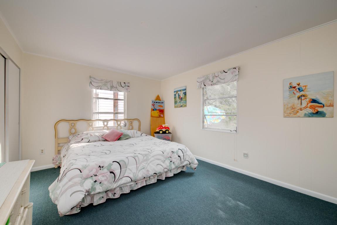 LAKE WORTH TOWN OF - Residential Income