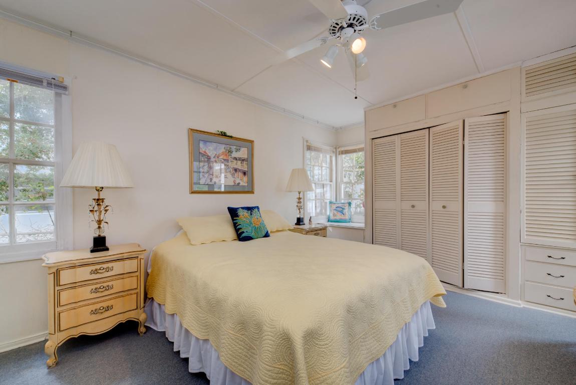 LAKE WORTH TOWN OF - Residential Income