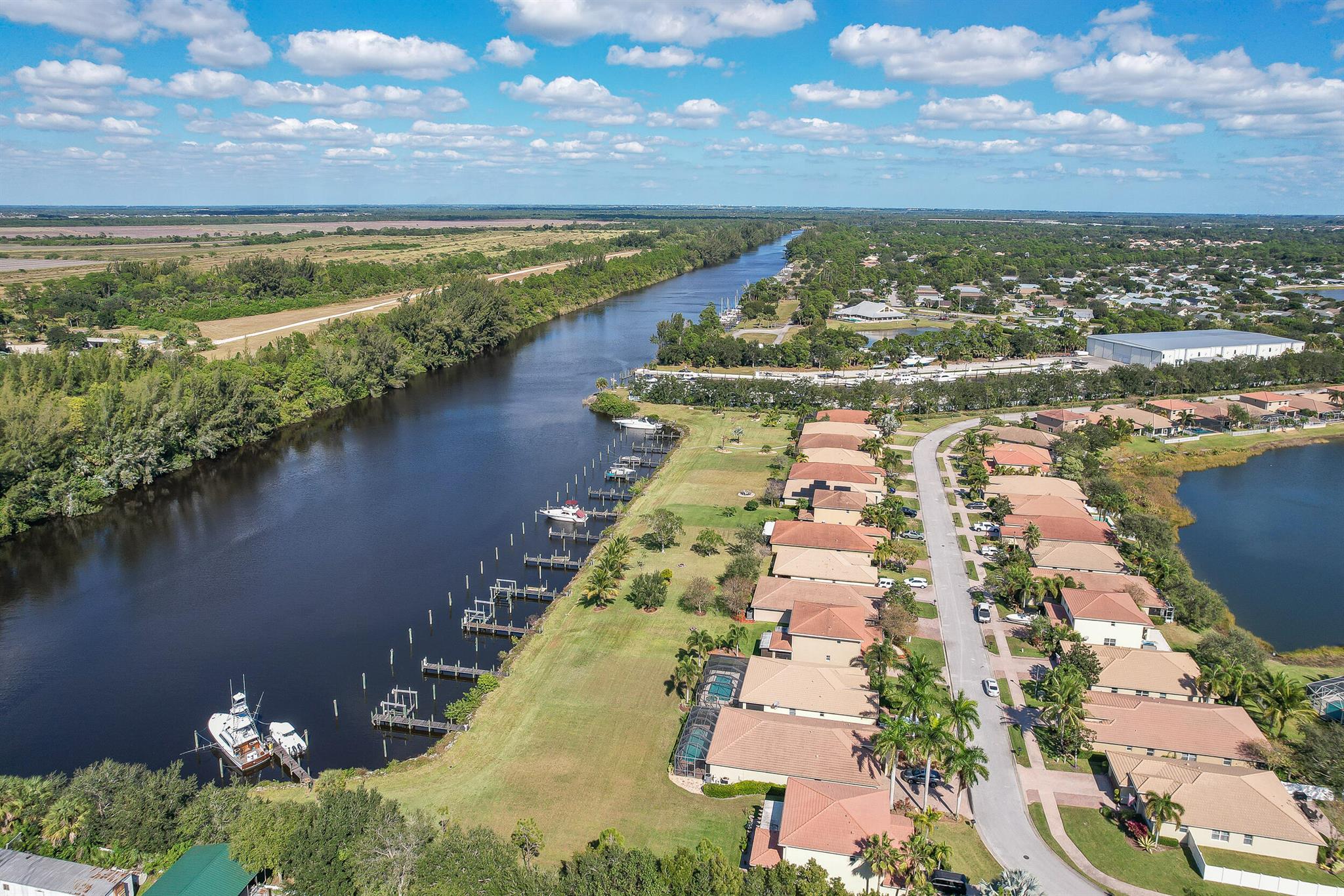 RIVER MARINA - Residential