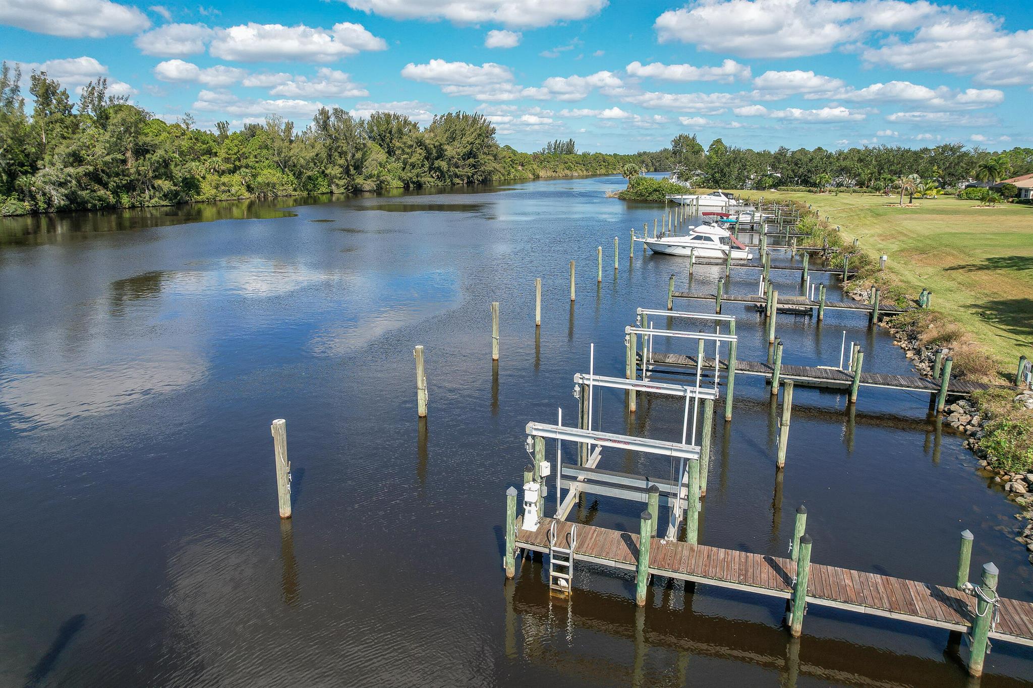 RIVER MARINA - Residential