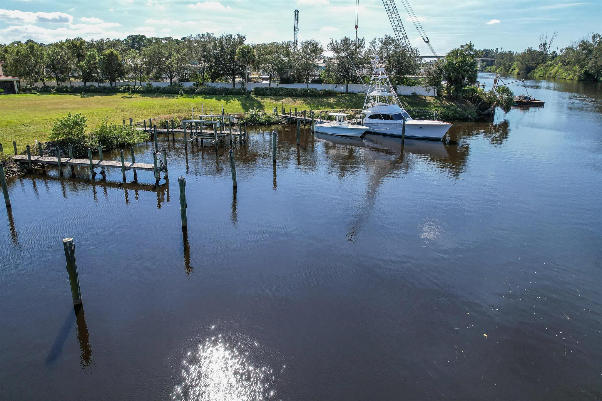 RIVER MARINA - Residential