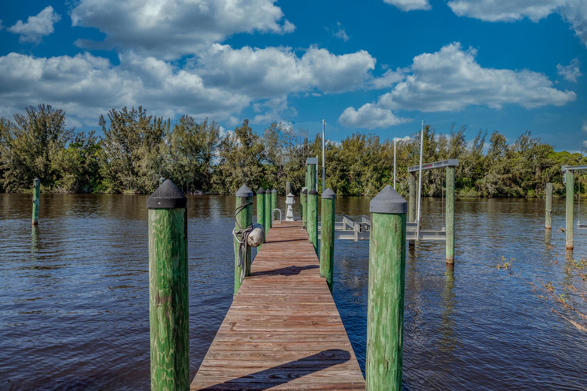 RIVER MARINA - Residential