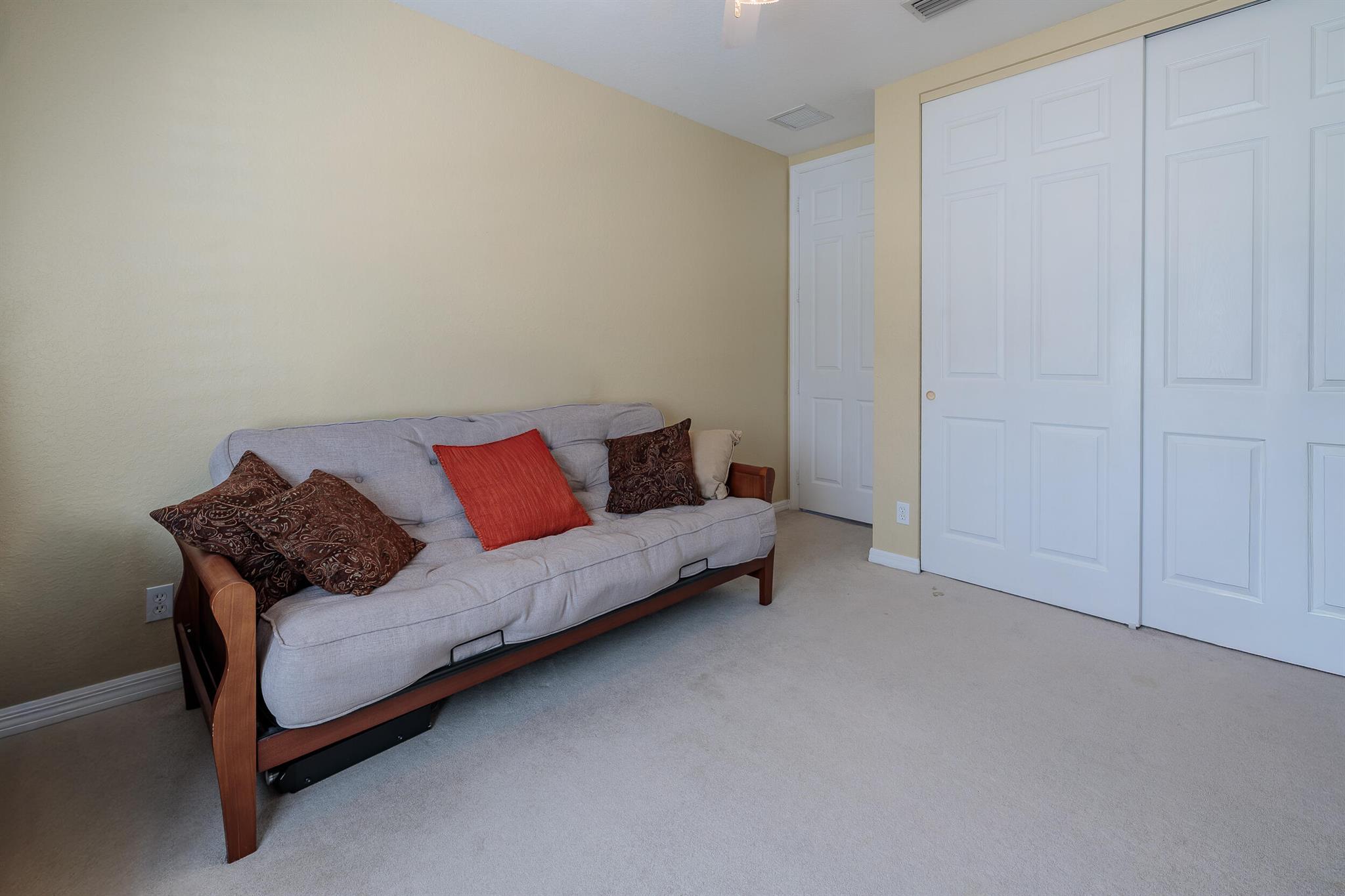 RIVER MARINA - Residential