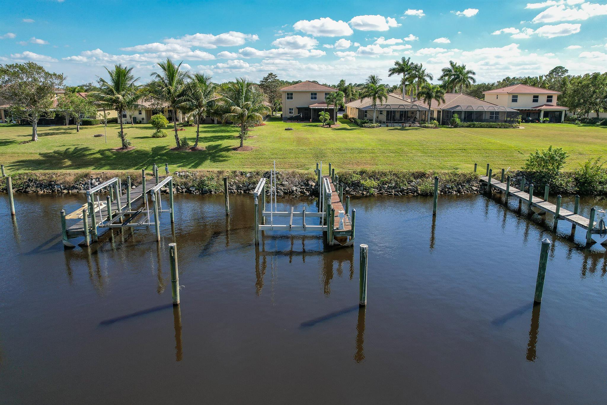 RIVER MARINA - Residential