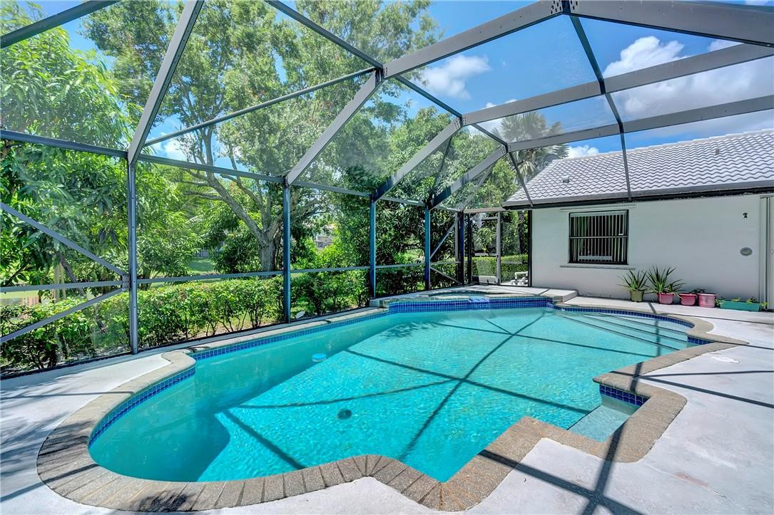 WEST GLEN - Residential