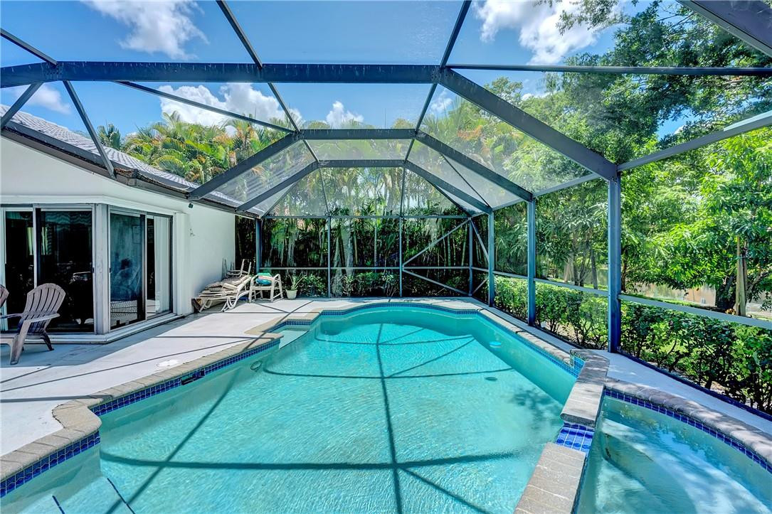 WEST GLEN - Residential