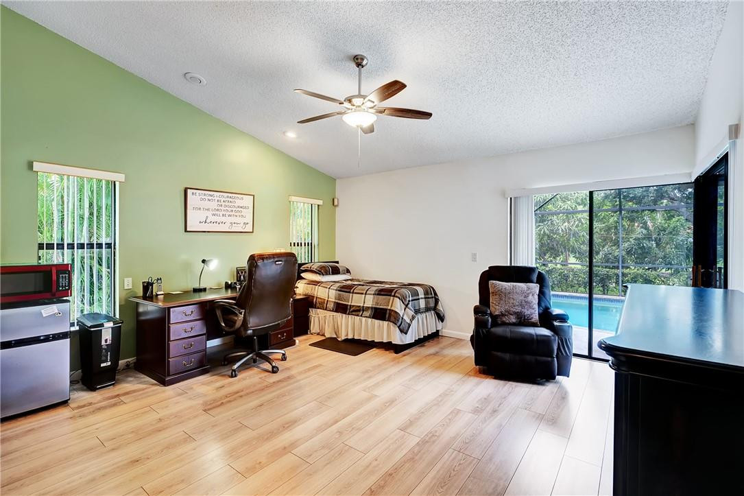 WEST GLEN - Residential