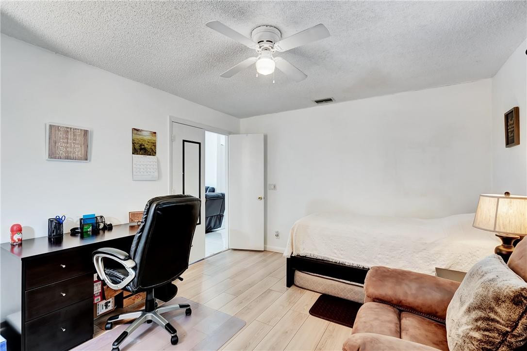 WEST GLEN - Residential