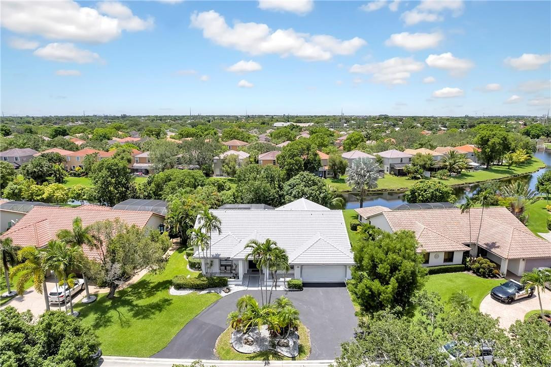 WEST GLEN - Residential