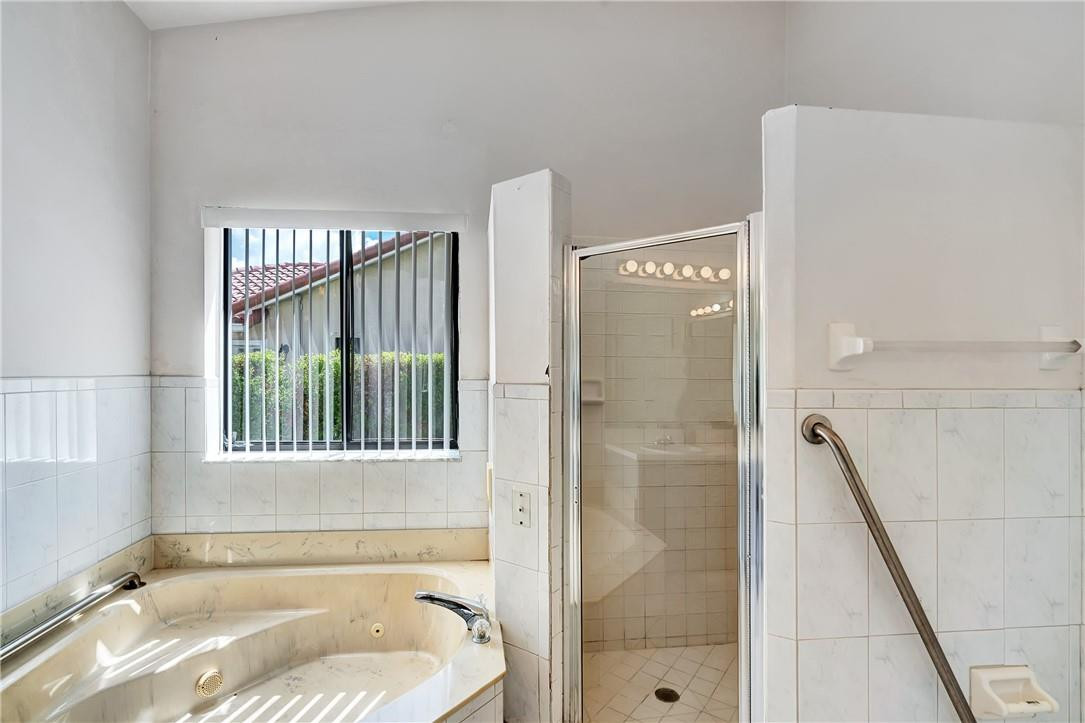 WEST GLEN - Residential